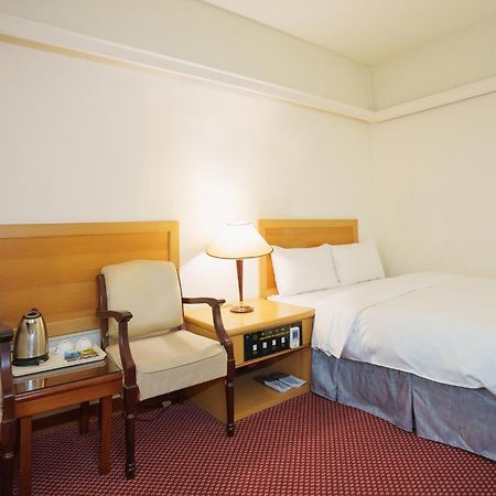 Oriental Hotel Tainan Exterior photo