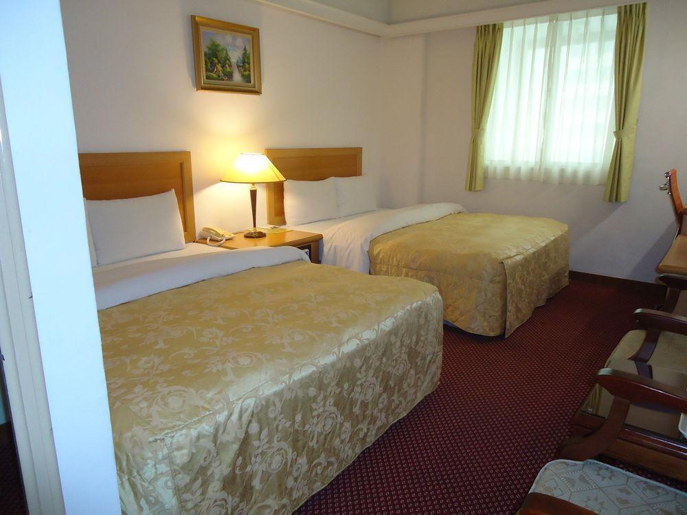 Oriental Hotel Tainan Exterior photo