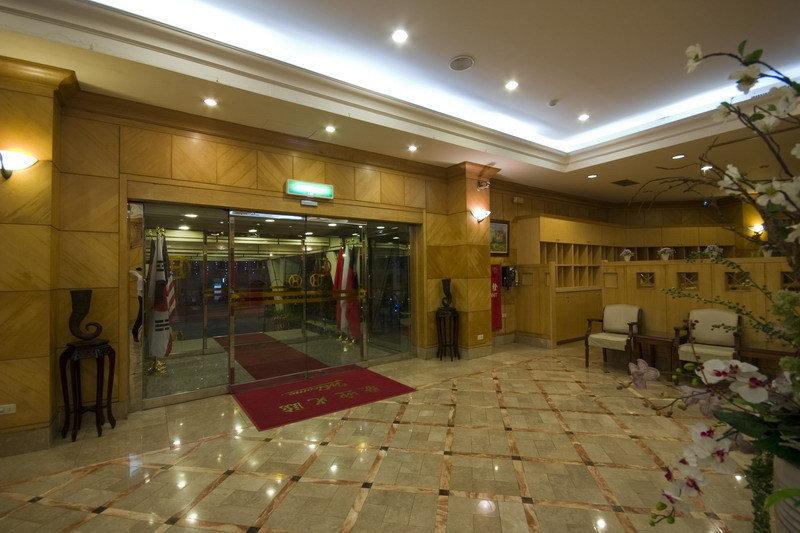 Oriental Hotel Tainan Exterior photo