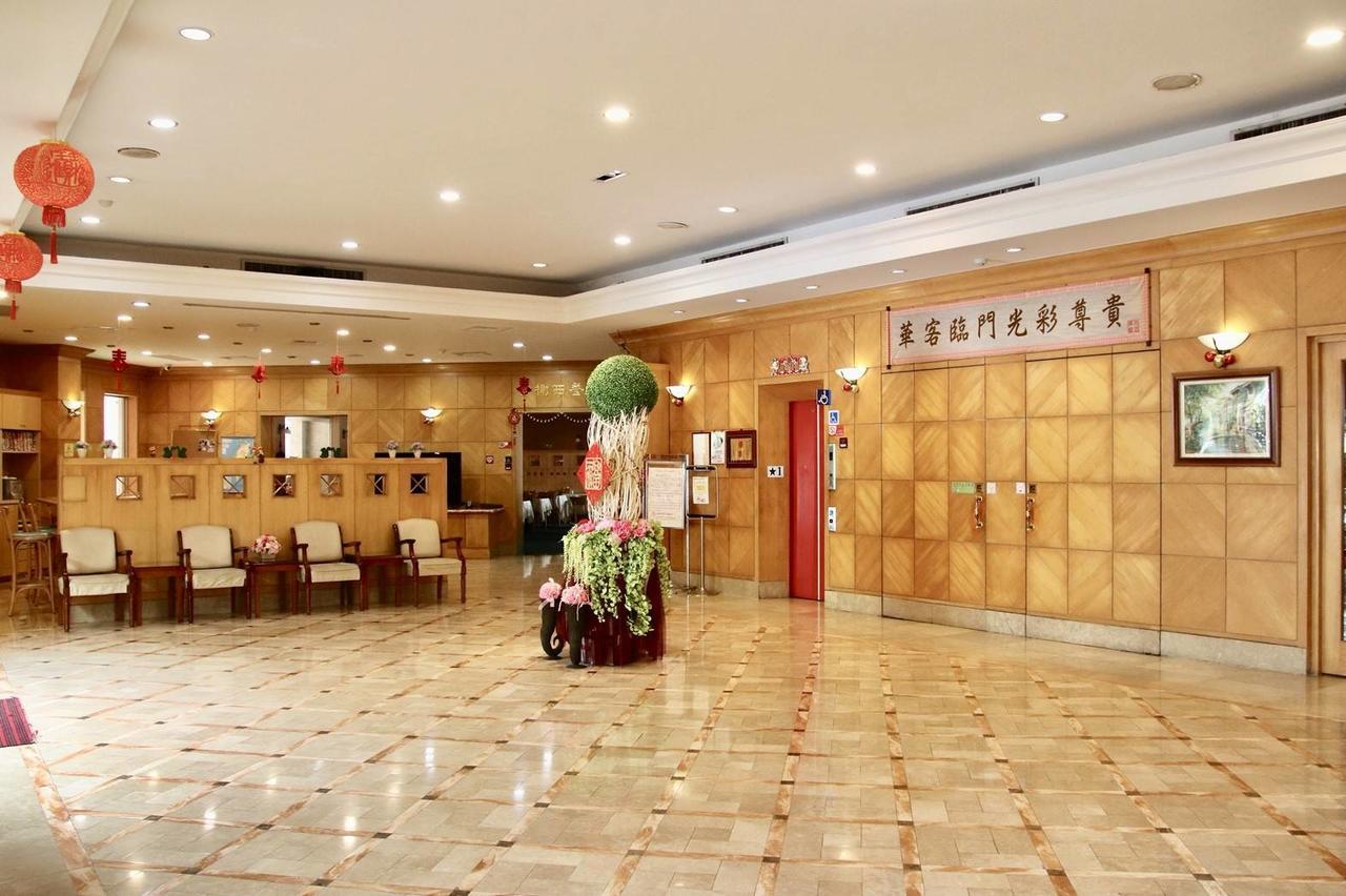 Oriental Hotel Tainan Exterior photo
